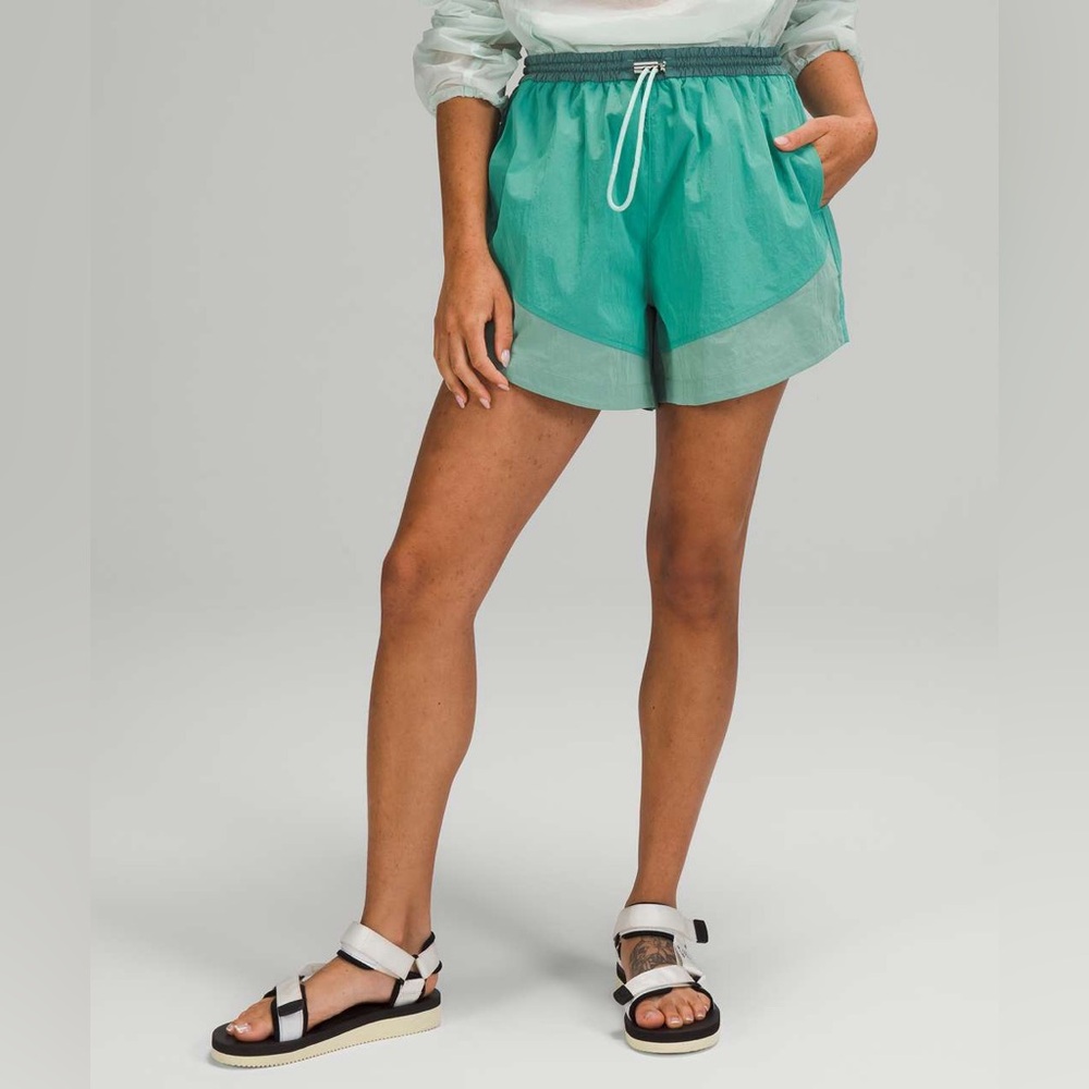 Lululemon Evergreen Short 4